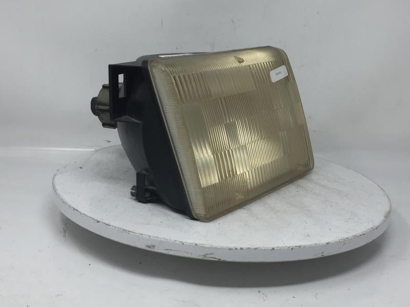 1997-2001 Jeep Cherokee Driver Left Oem Head Light Headlight Lamp - Oemusedautoparts1.com