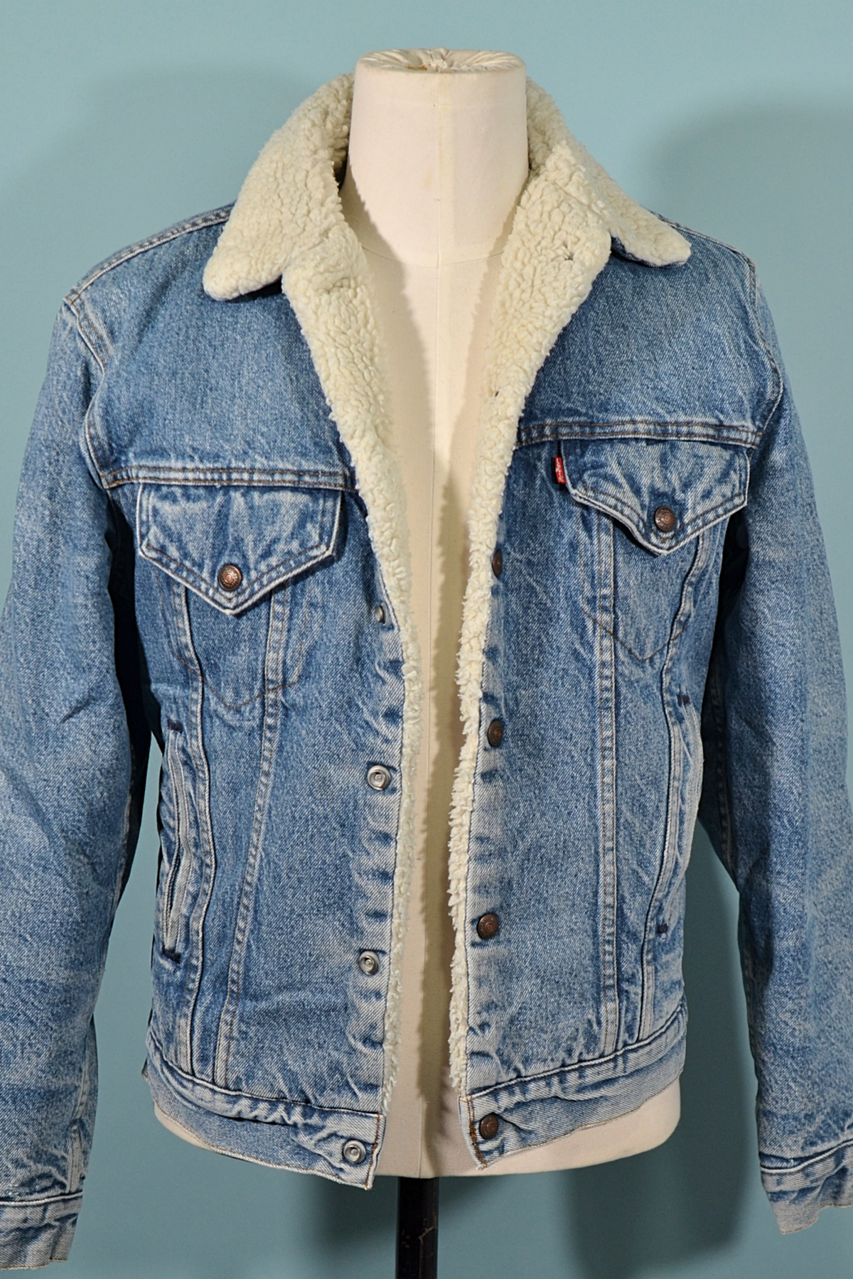 SOLD Vintage Levis Denim Sherpa Jacket, Trucker Jacket 36L– Papillon Vintage  Shop