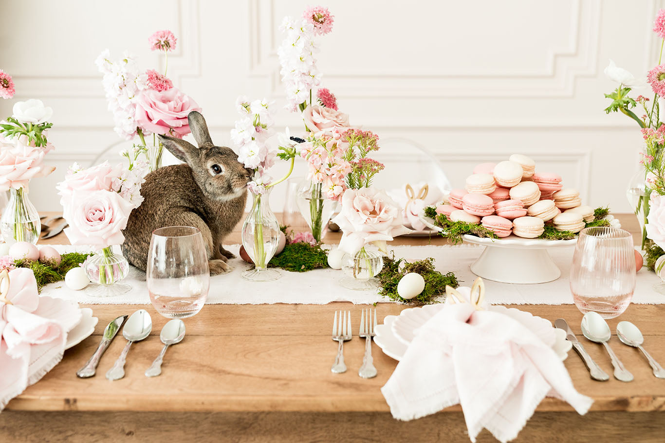 Rachel Parcell Spring Tablescape