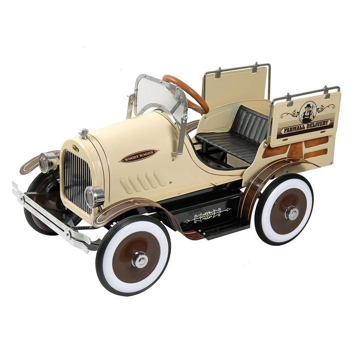 Dexton Dx-20434 Woody Wagon Pedal Car