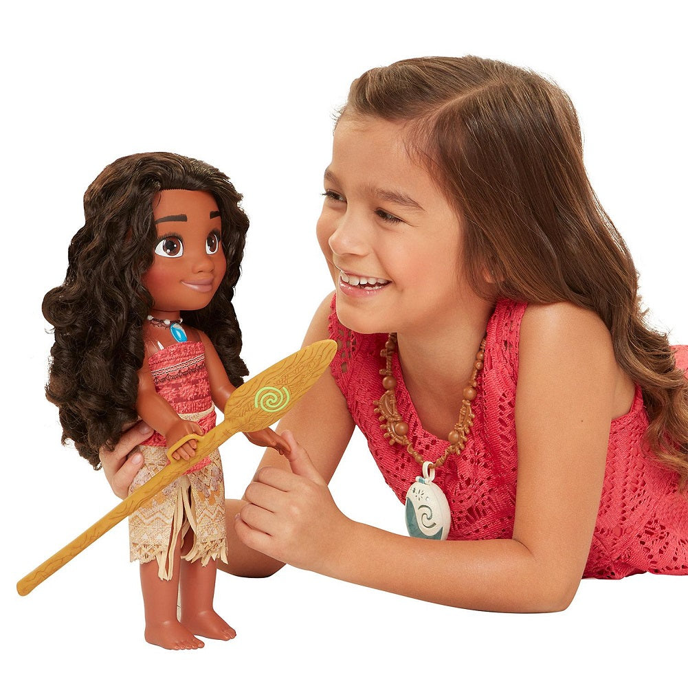 moana doll with necklace