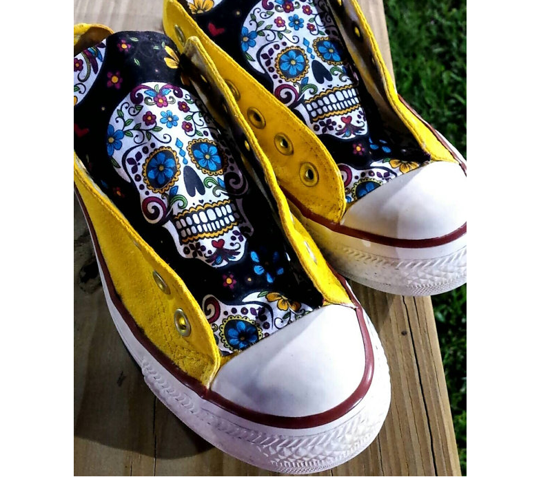 converse sugar skull shoes