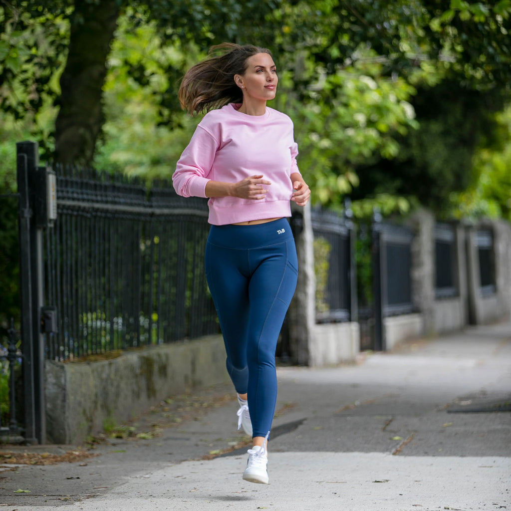 Woman running in the Winter