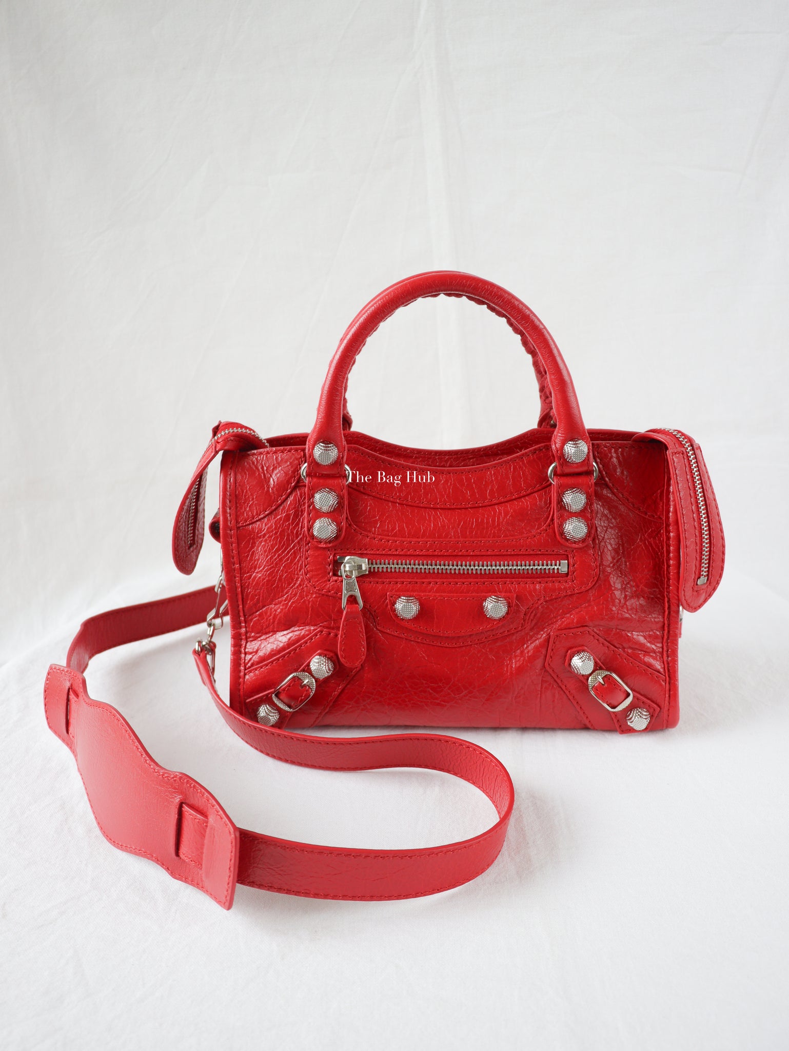 City leather handbag Balenciaga Red in Leather  16321047
