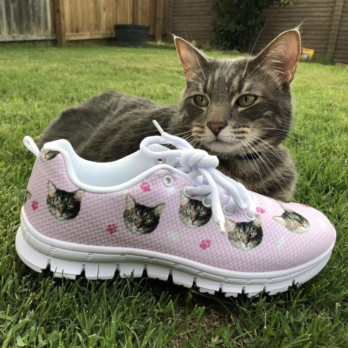 shoes with cat faces on them