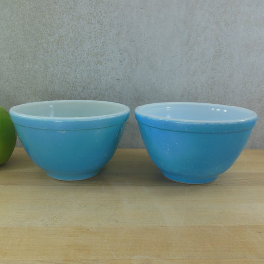 Pyrex Blue Tint Glass 3 Set Mixing Bowls 322 323 325 – Olde Kitchen & Home