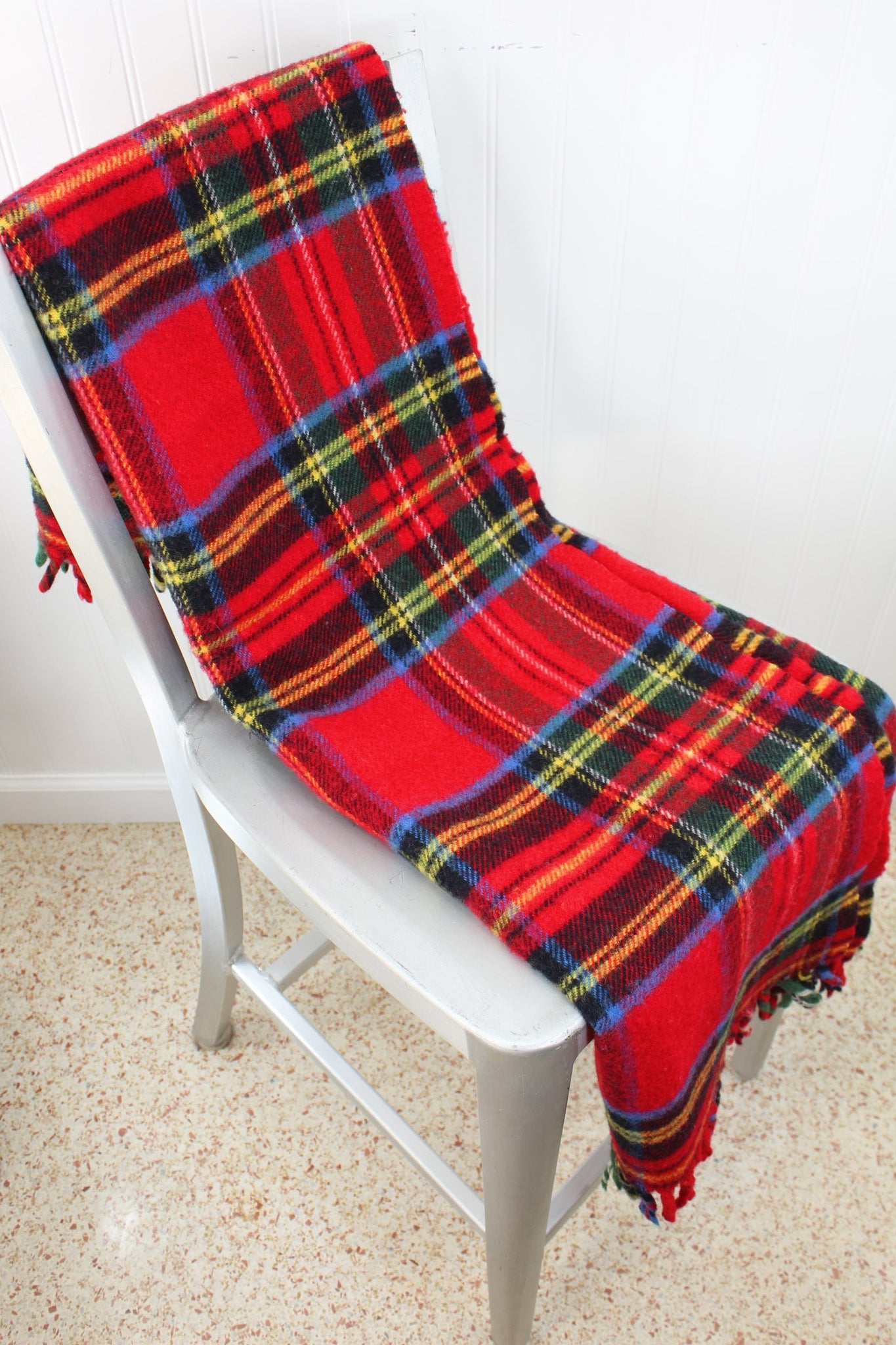 Crest Cannon Wool Throw Lap Blanket - Red 