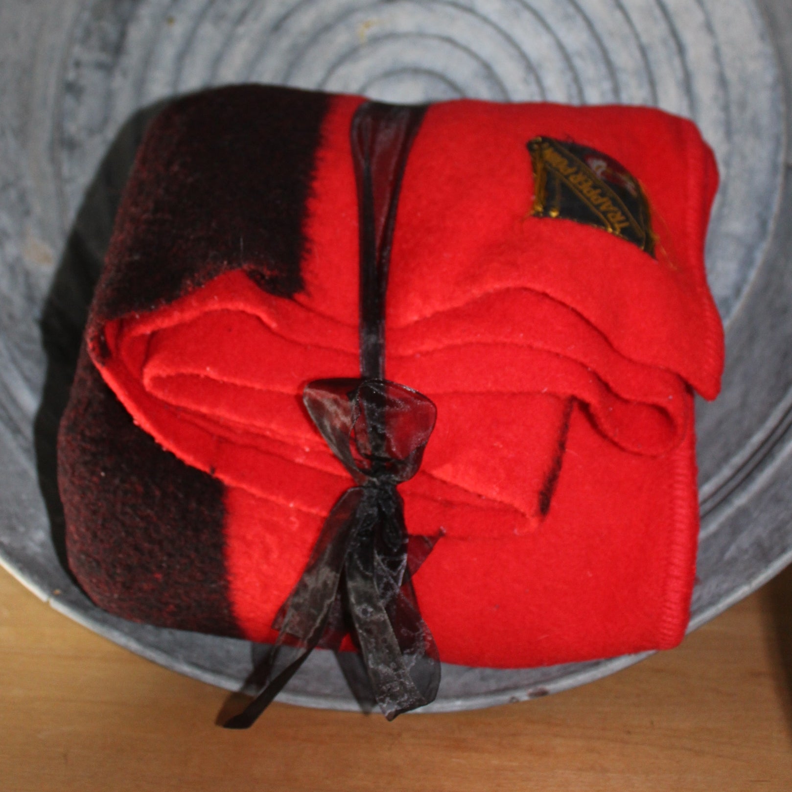 fantastic Eaton Trapper vintage blanket heavy red wool with black wide stripe has original tag