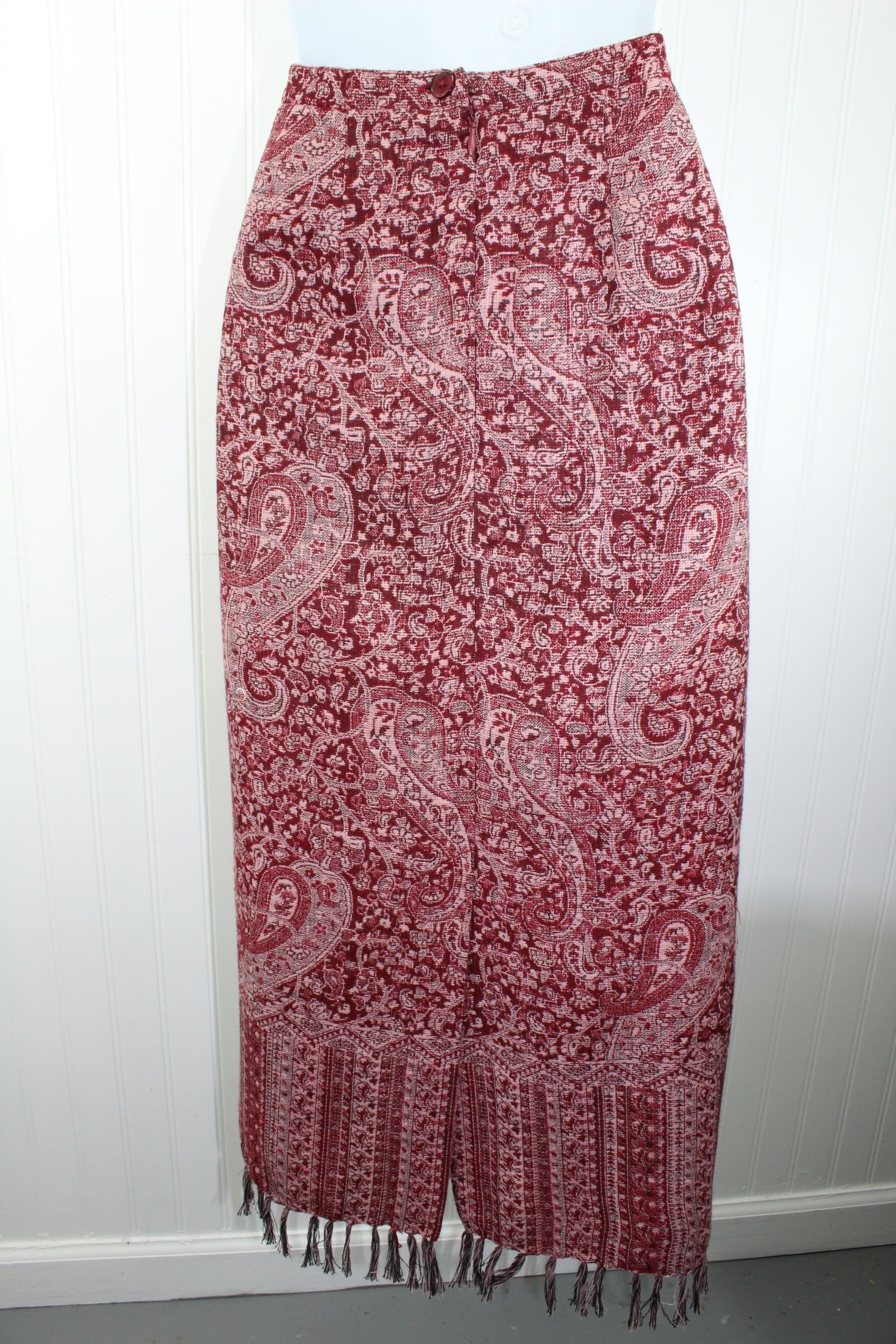 Nouveaux Petite Skirt Paisley Shades of Wine With Tiny Sparkles Fringe nice fit cut well