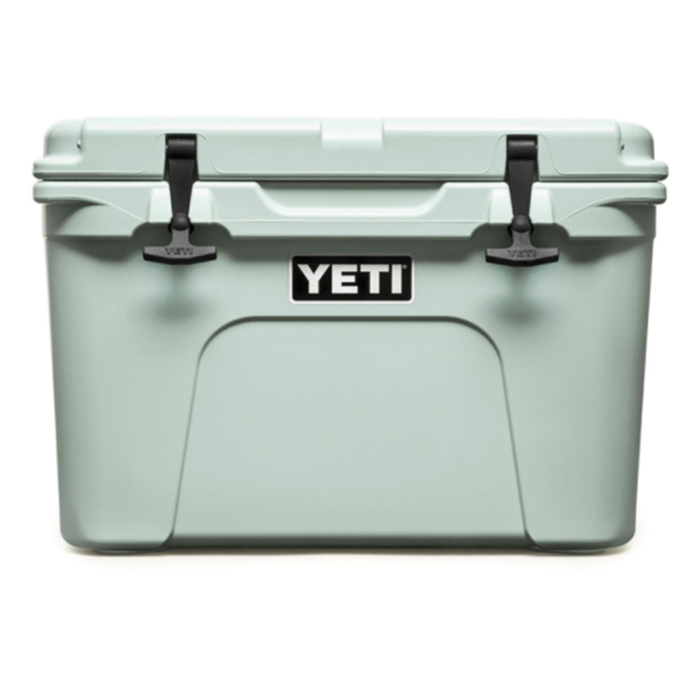 https://cdn.shopify.com/s/files/1/1228/3222/products/yeti-tundra-35-sagebrush-green-cooler.jpg?v=1600999011