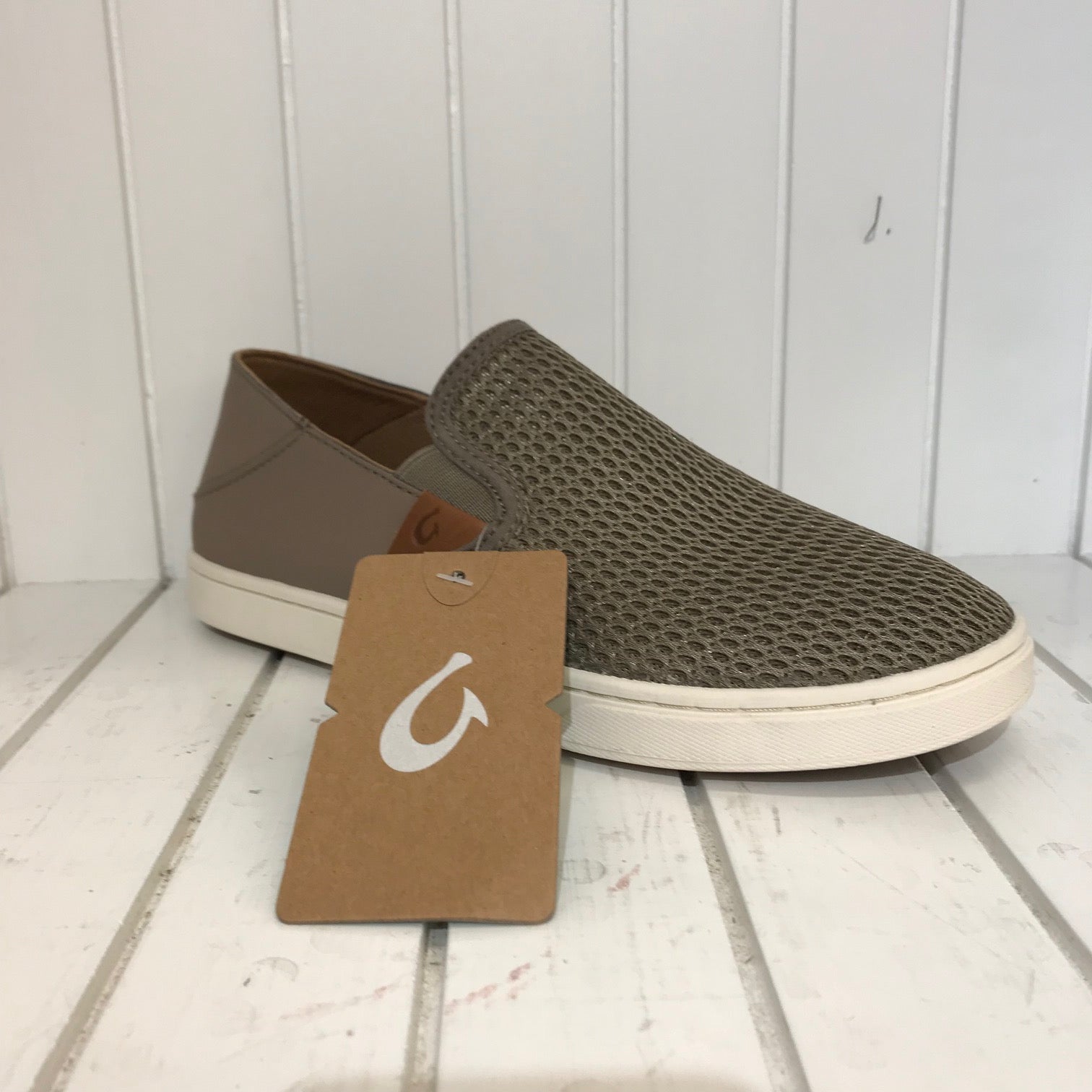 Pehuea Slip On Classic Comfort Shoe 