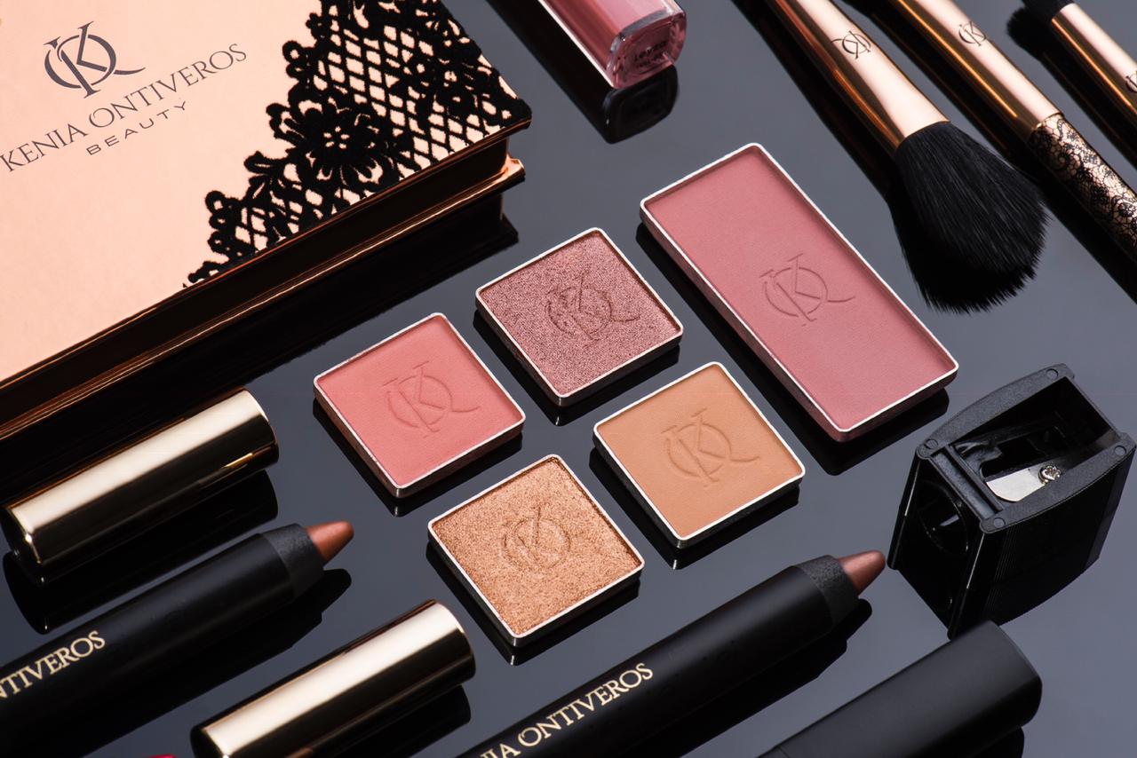 Kenia Ontiveros Lipstick Line Lipstick Gallery