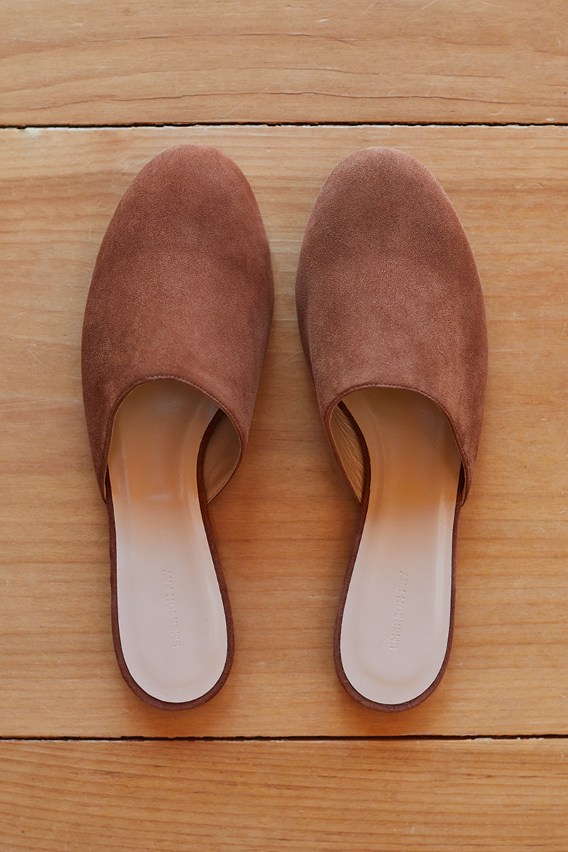 Emerson Slides - Caramel Suede