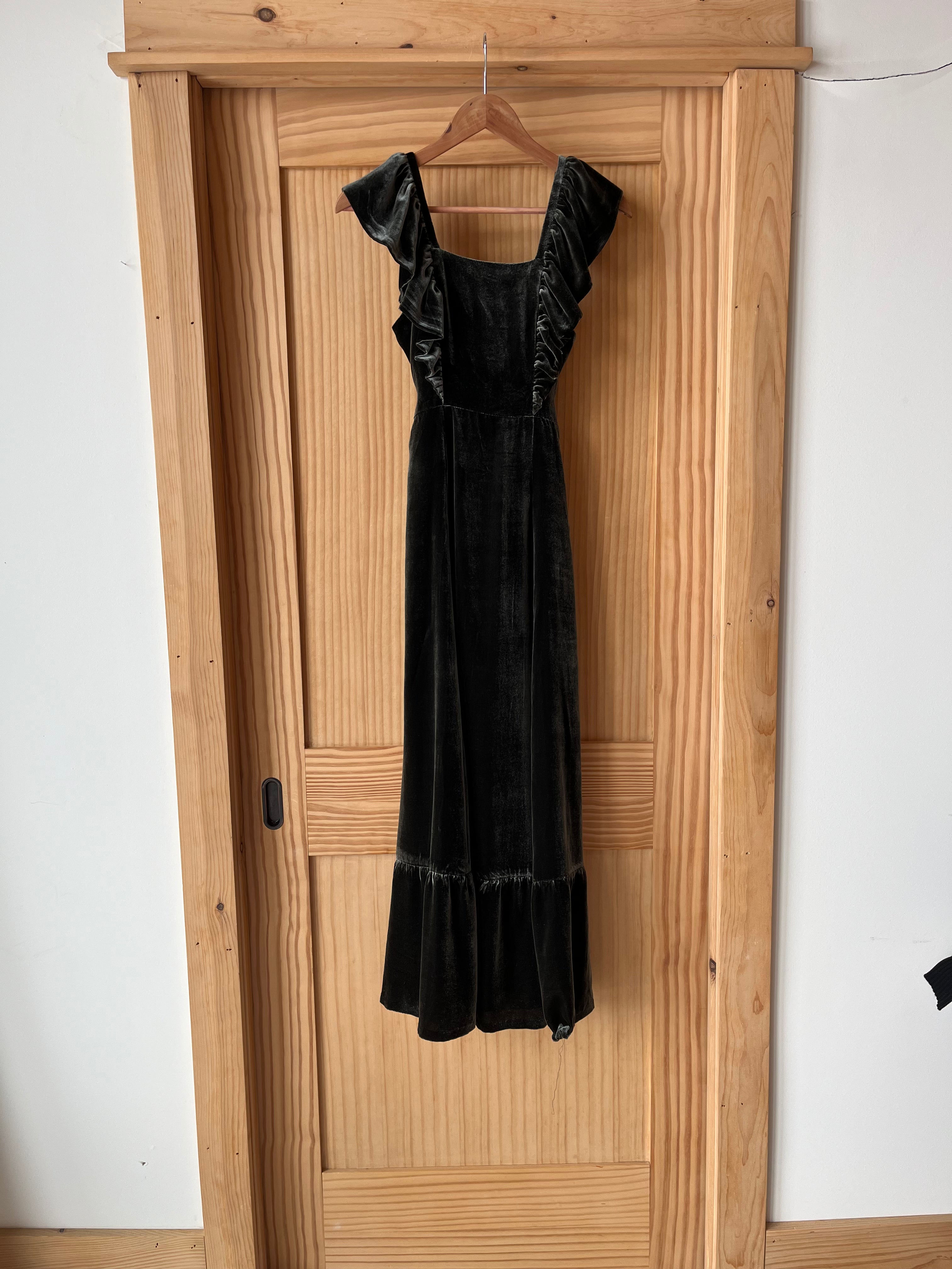 Sisters Dress - Bark Velvet