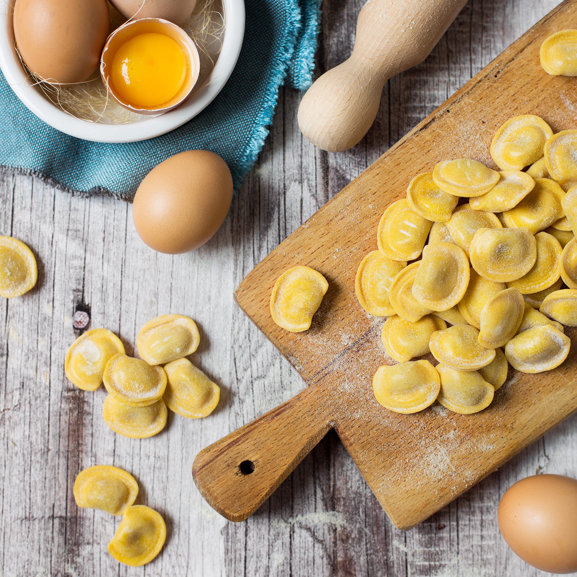 Cappelletti - Tortellini - Fresh Filled Pasta Emiliana - EMILIA FOOD LOVE  Selected with love in Italy