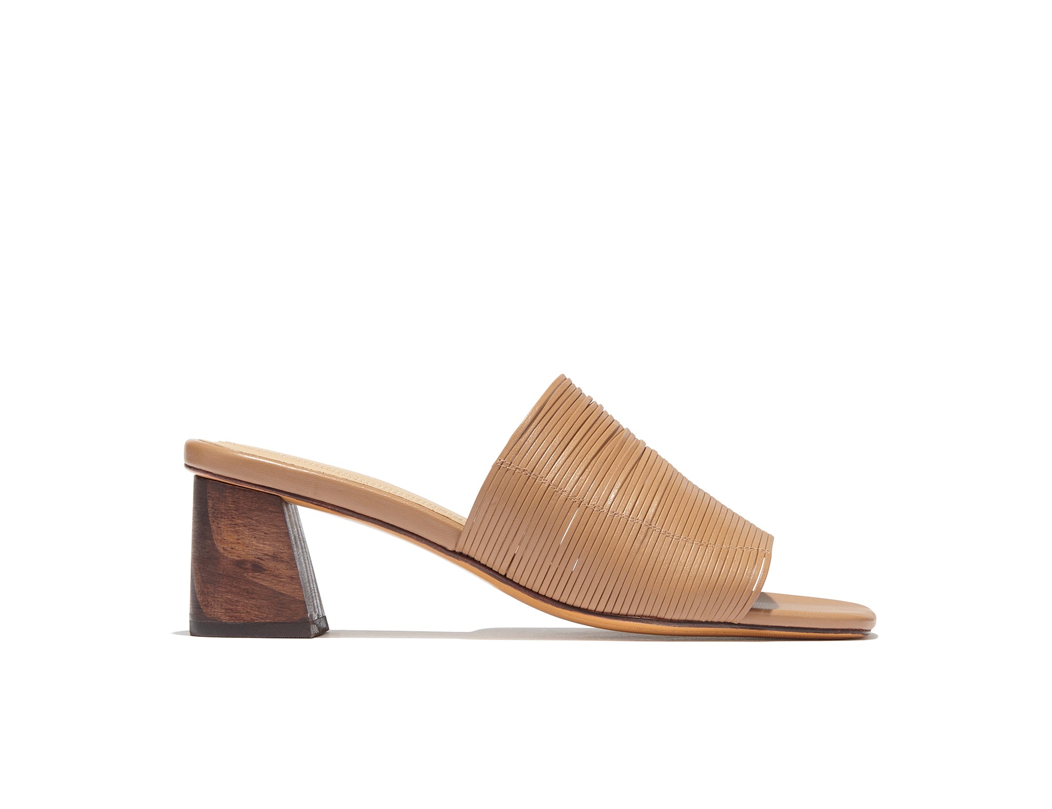 mari giudicelli costa sandal