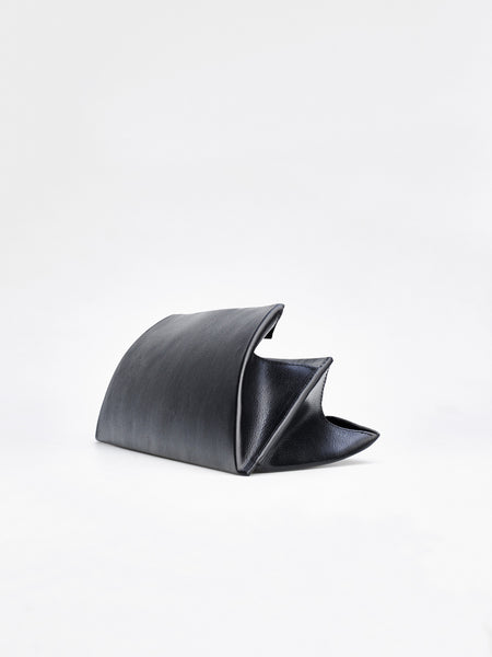 LIÉ DE LUXE – AGNESKOVACS leather design