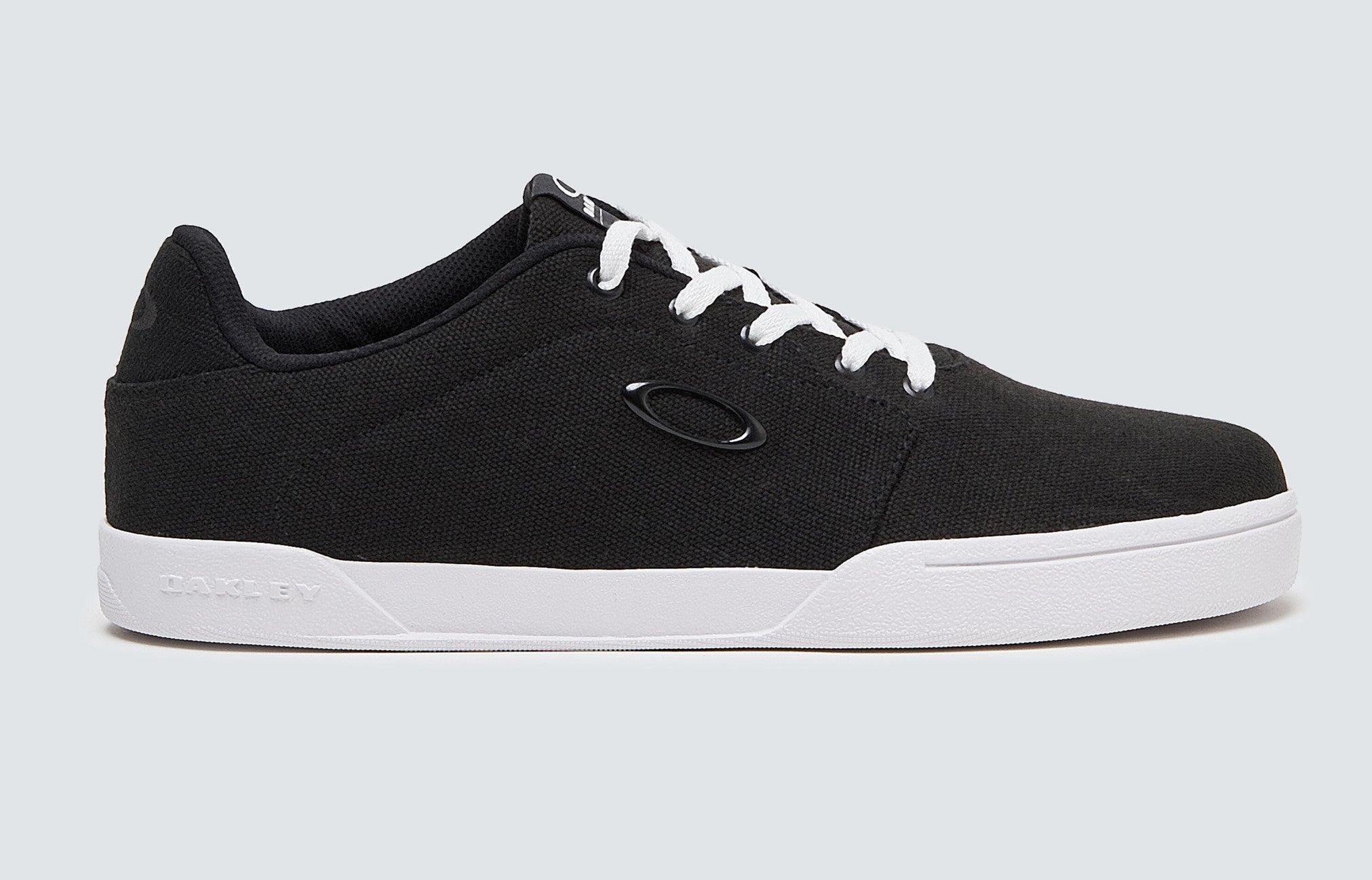 oakley canvas flyer sneaker