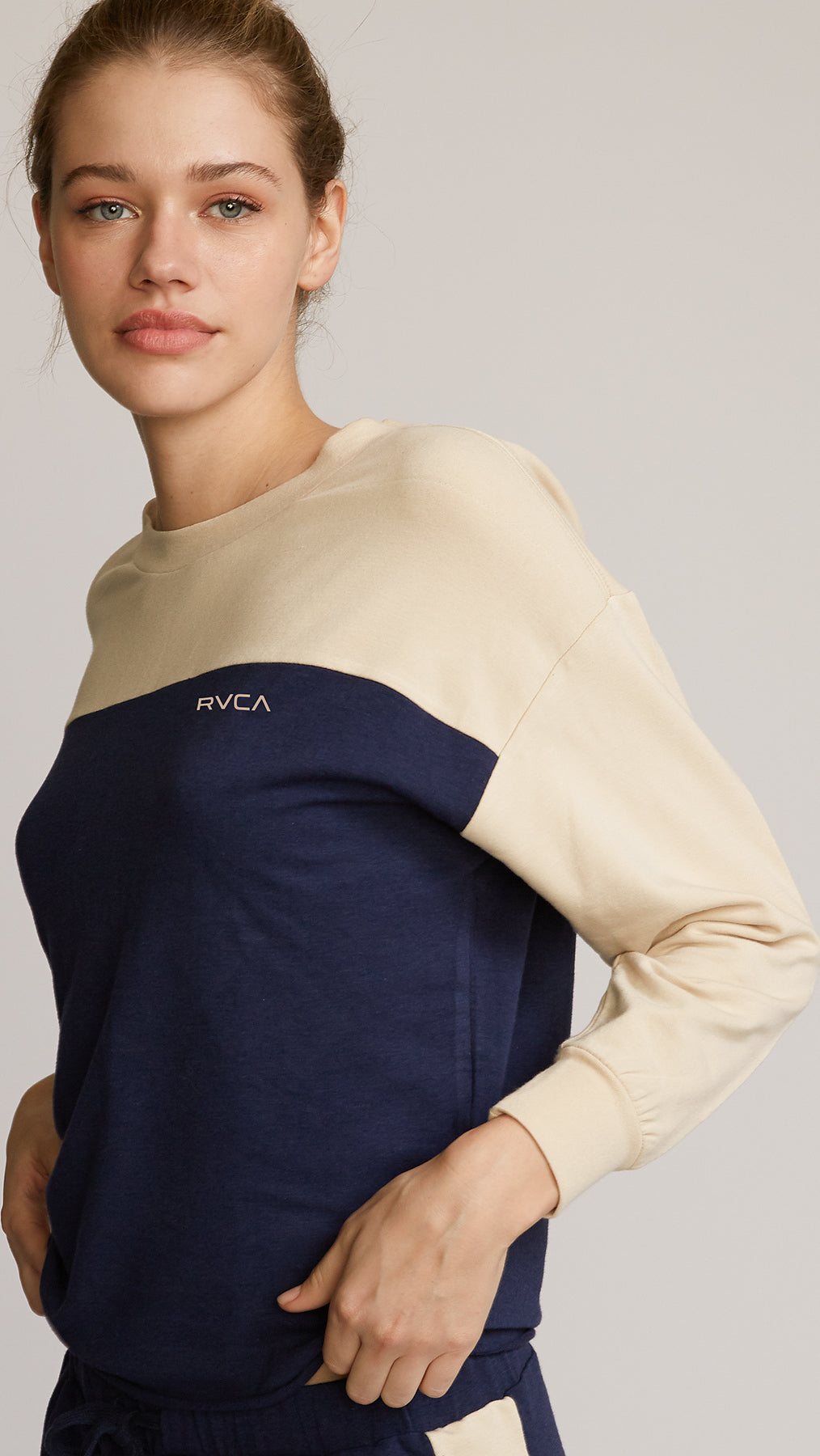 RVCA Sophmore Fleece Pullover - Women's | Altitude Sports