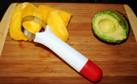 mango-fruit-scoop