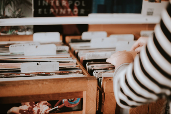 [5 Reasons Why It’s Never Too Late to Start Your Vinyl Collection](https://www.notion.so/5-Reasons-Why-It-s-Never-Too-Late-to-Start-Your-Vinyl-Collection-274f0fea55ba456dab62cf508fad780c)