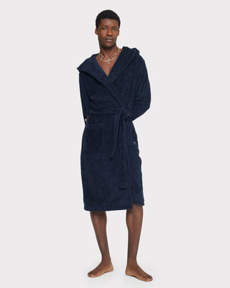 15 Best Robes & Bathrobes For Men (Style Guide)