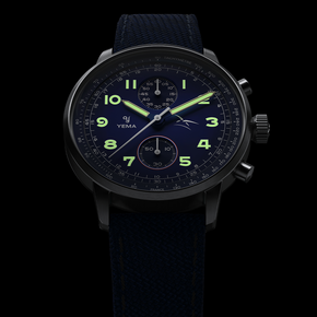 AAE Flieger Quartz- black Superluminova.png__PID:a0a82d95-7266-4a1b-9c99-ad3378dc773c