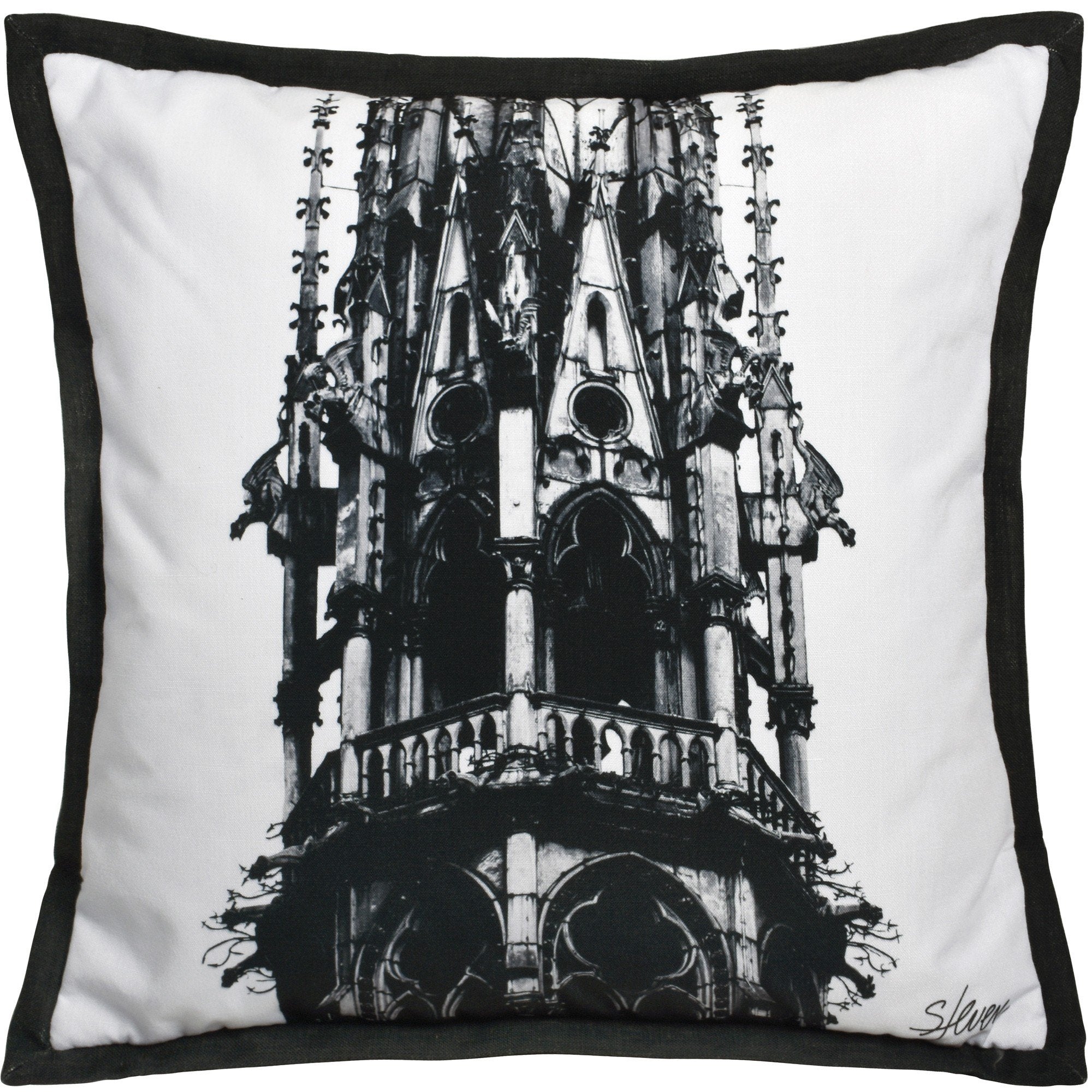 AMARIS CUSHION Black pillowcase with gothic arches