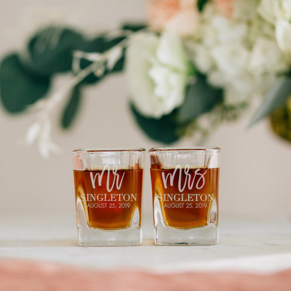 Personalized Tulip Amber Wine Glasses, Set of 2