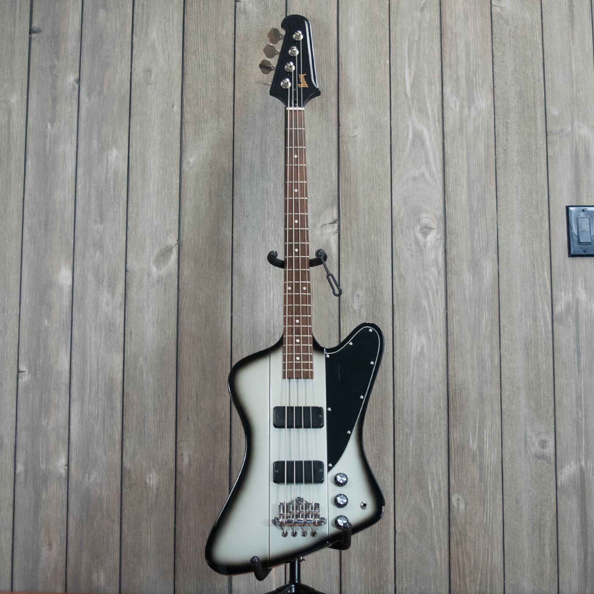 Burny Thunderbird IV Silverburst (Used - Recent) – Centaur Guitar