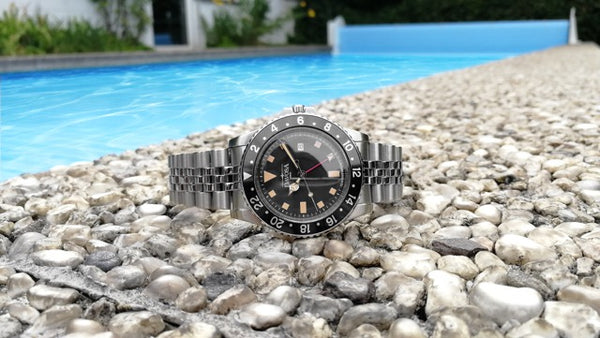 How to maintain your watch in the summer.