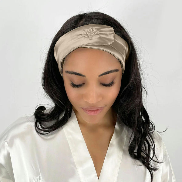 Model Wearing taupe glam band