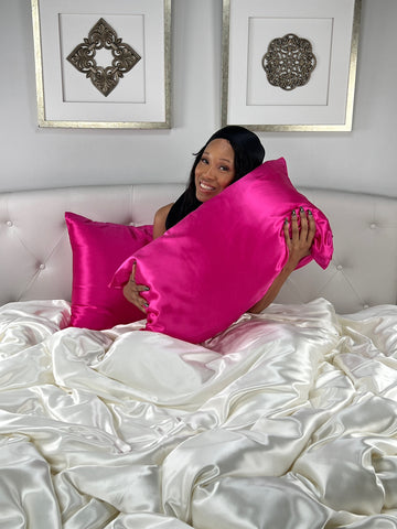 Model with new magenta pillowcases