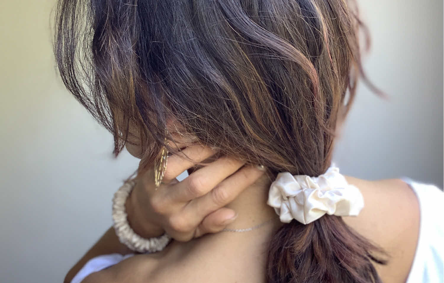 Four Surprising Benefits of Using Silk Scrunchies in Your Hair