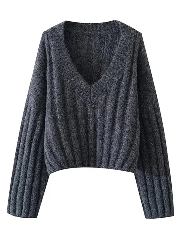 V-neck Lantern Long Sleeve Casual Sweater - runwayfashionista.com