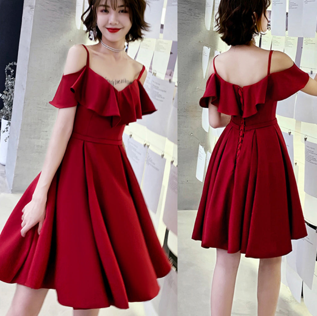 Burgundy Straps Off the Shoulder Knee Length Homecoming Dresses with R ...