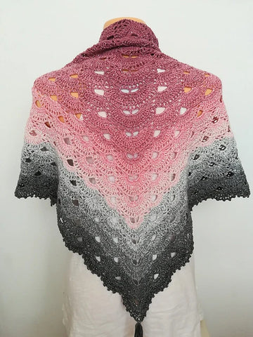 Virus Shawl by Julia Marquardt