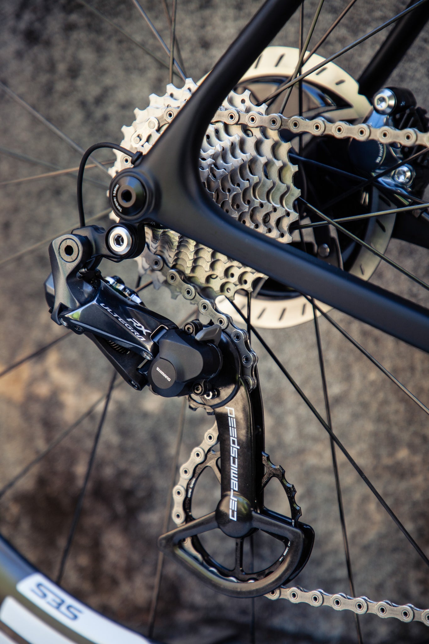 open upper aero rear derailleur ceramic speed