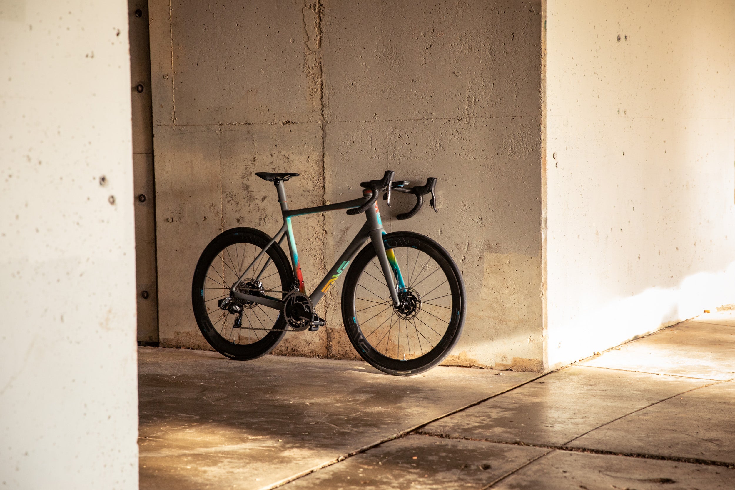 enve custom road gallery header