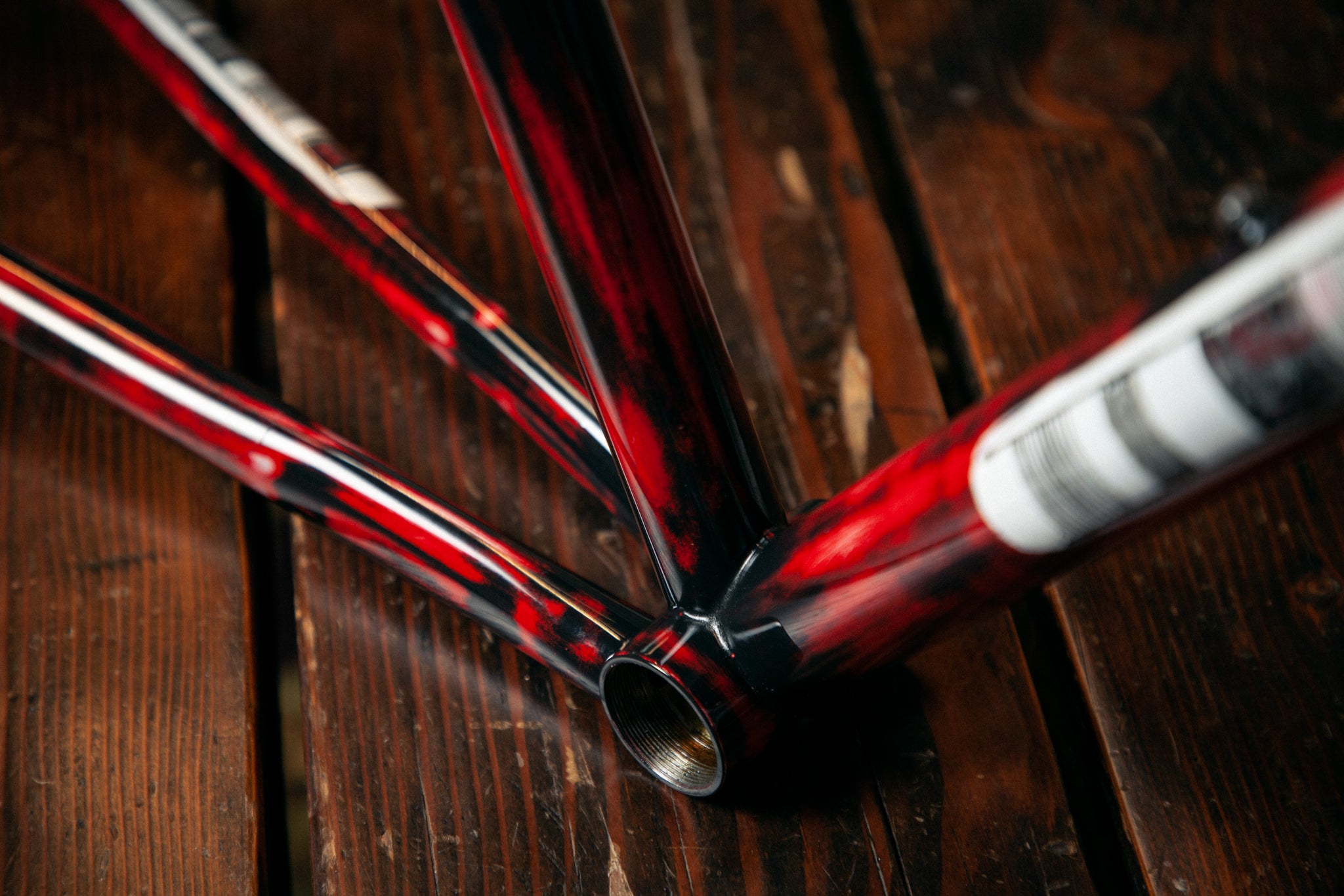 https://abovecategorycycling.com/blogs/gallery/gallery-a-wine-red-pegoretti-mxxxxxo frameset 2