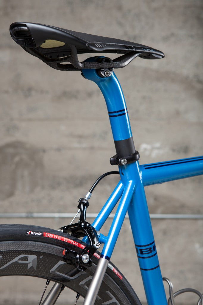 Baum corretto Custom titanium bicycle saddle