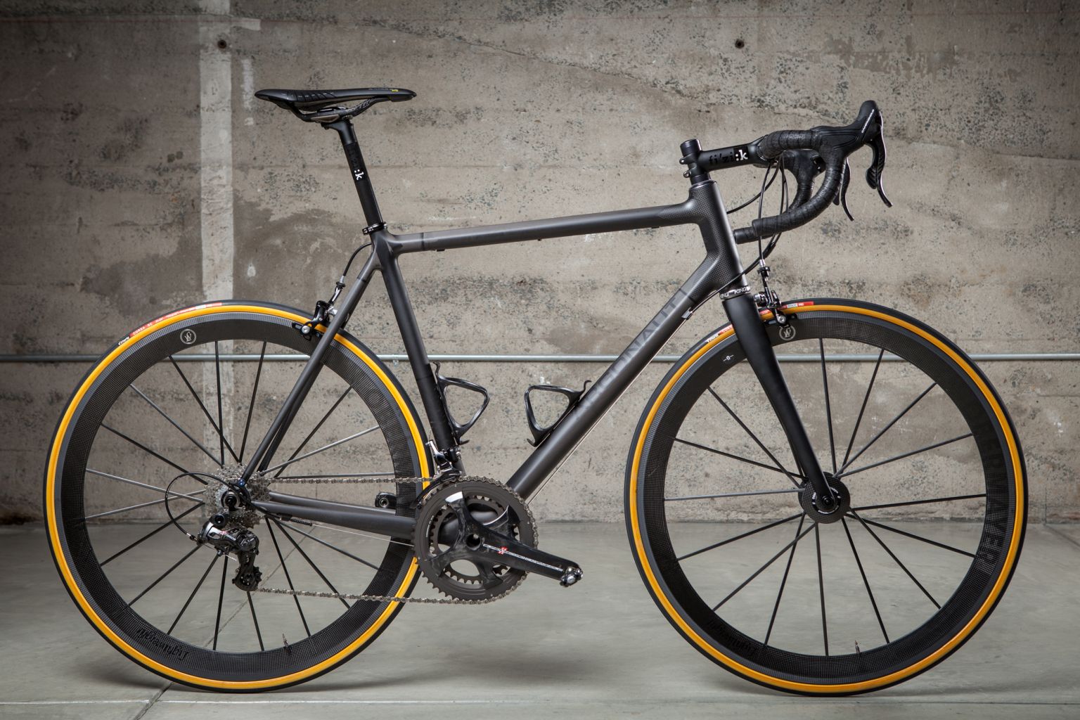argonaut custom carbon bike profile