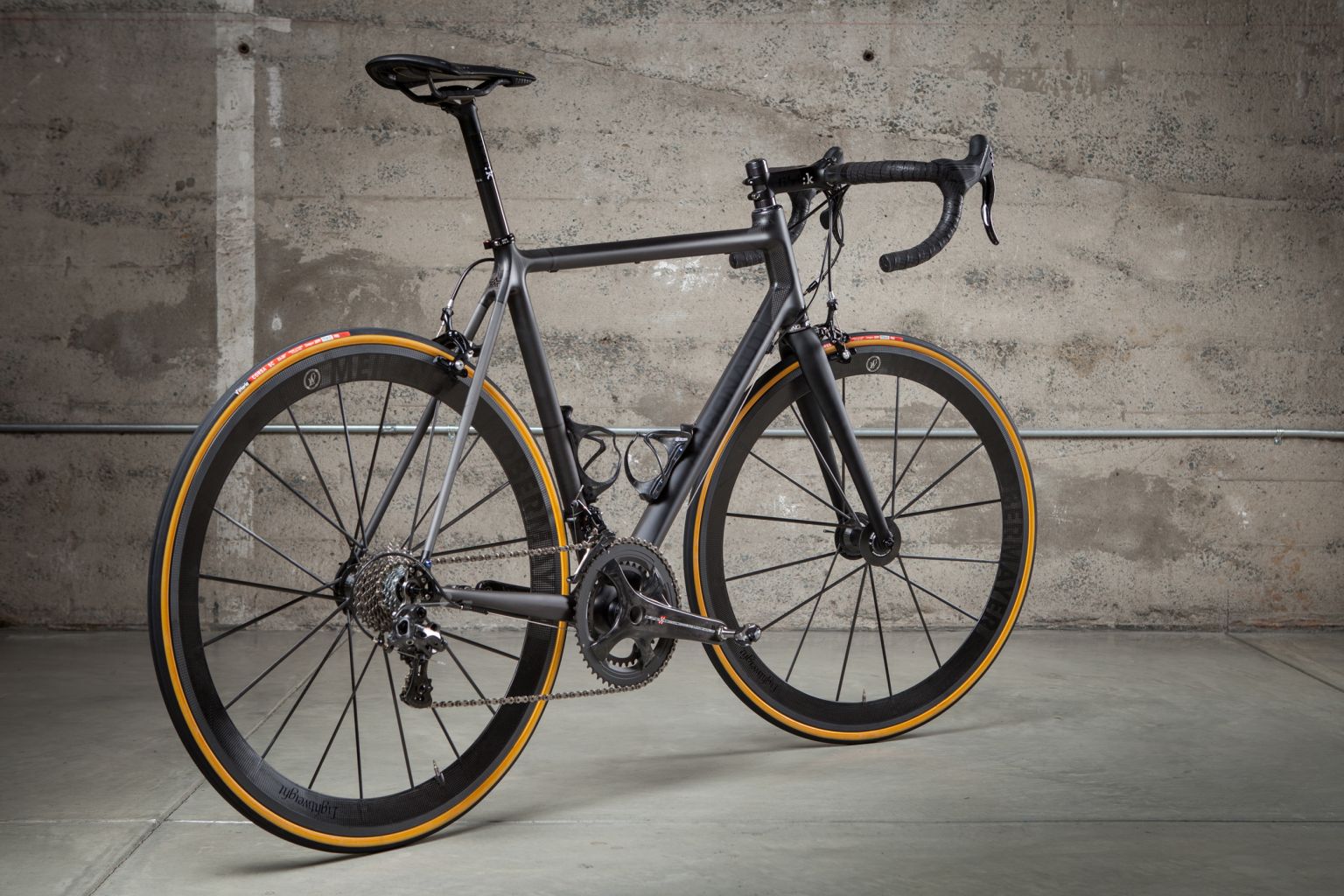 Argonaut custom carbon bike side 