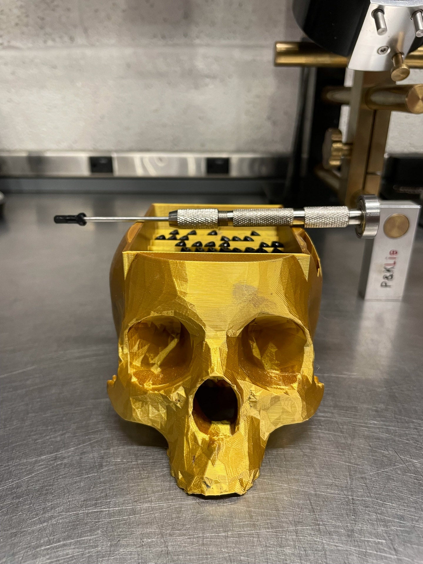 Gold Skull Nipple Shuffler Box