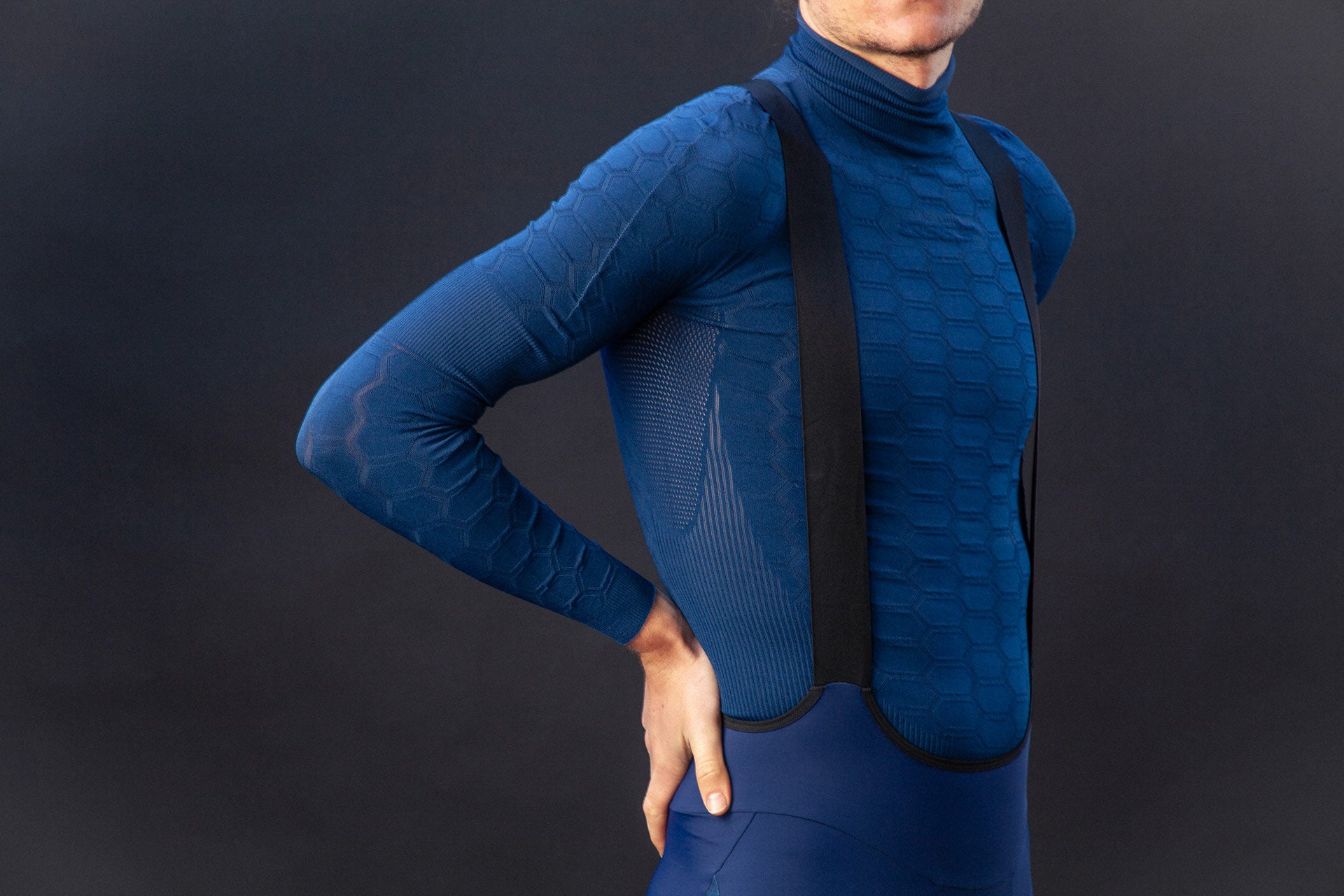 Q36.5 Zero Mesh Base Layer - Unisex – Above Category