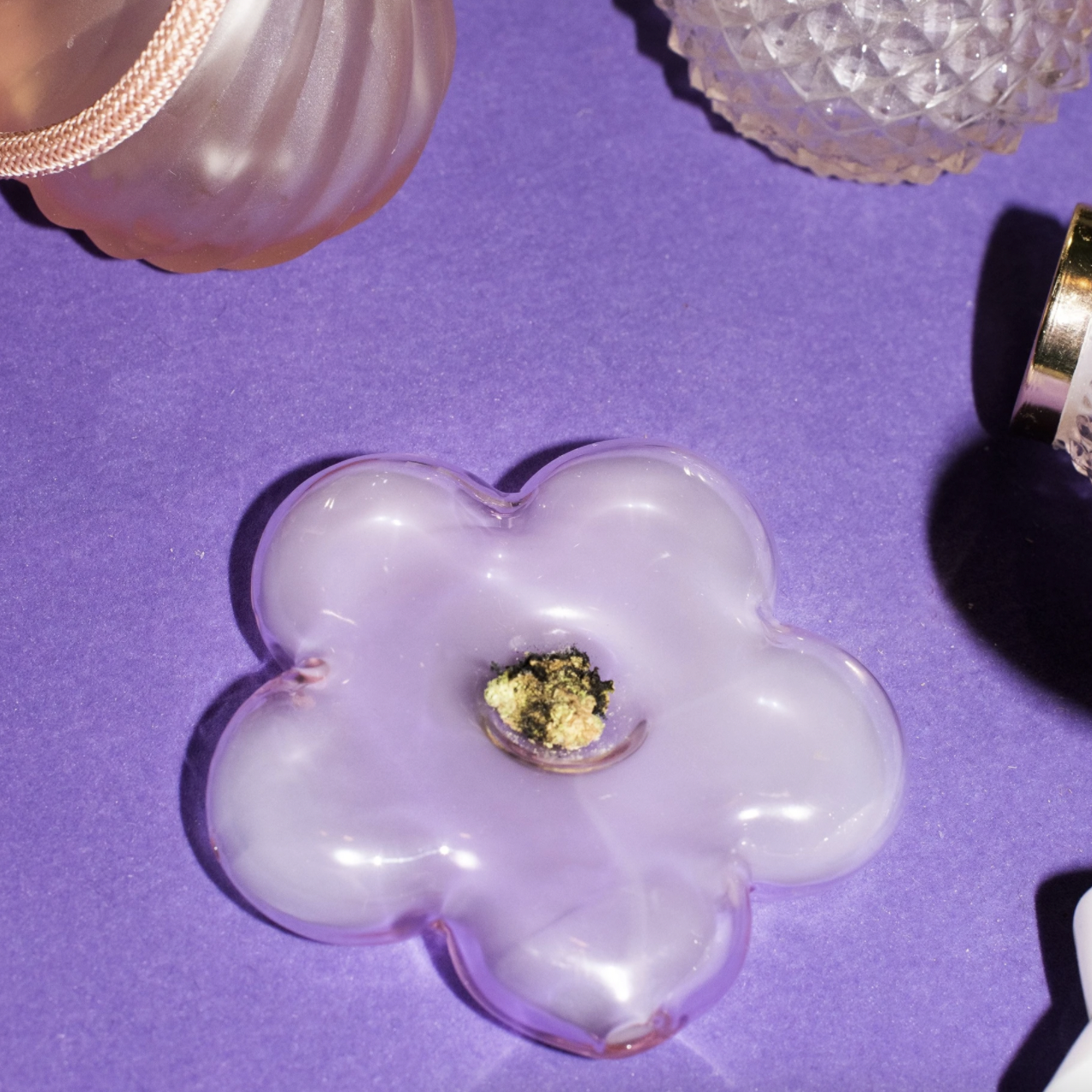 Flower Petal Pipe - Blushing