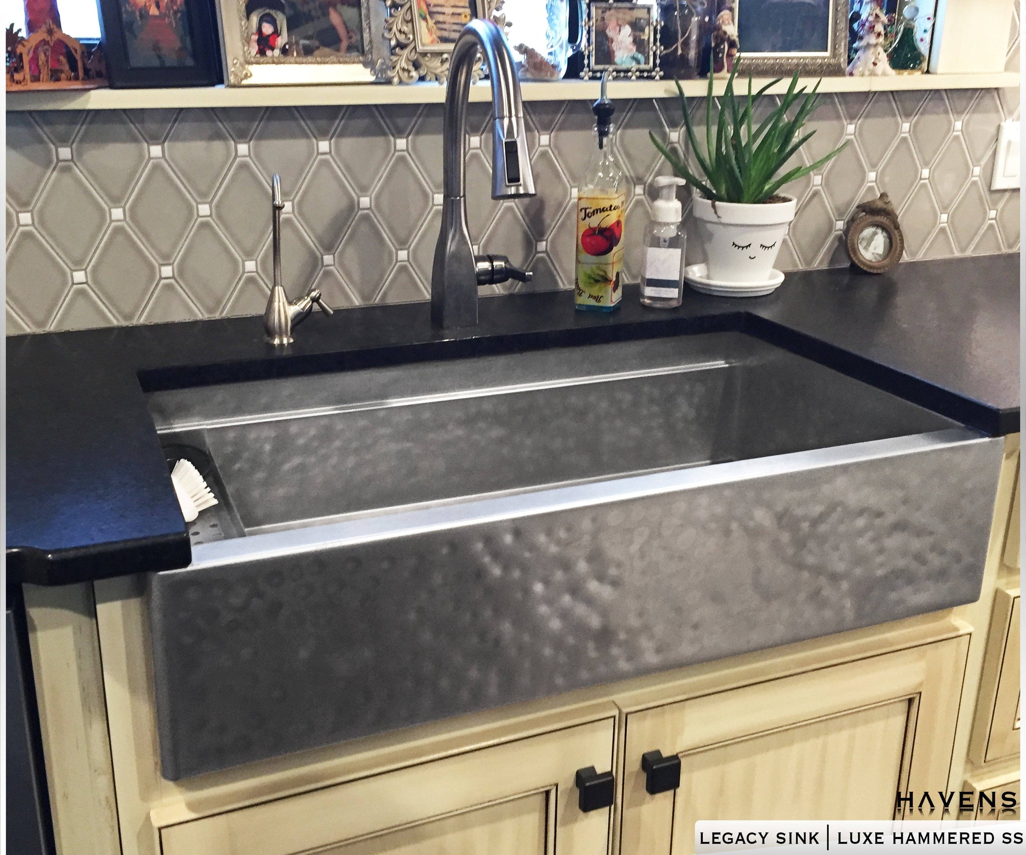 Legacy Farmhouse Sink Luxe Hammered Stainless