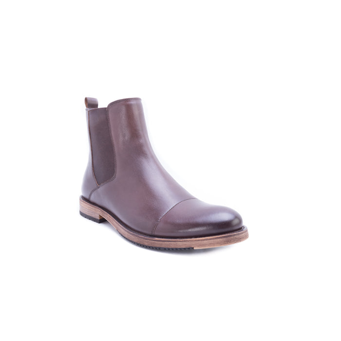 cap toe chelsea boots