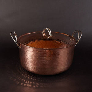 beautiful-and-big-copper-dutch-ovens