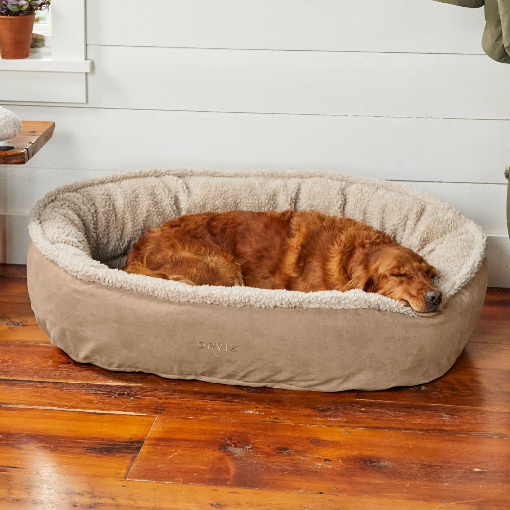 orvis-comfortfill-eco-wraparound-dog-bed-with-fleece